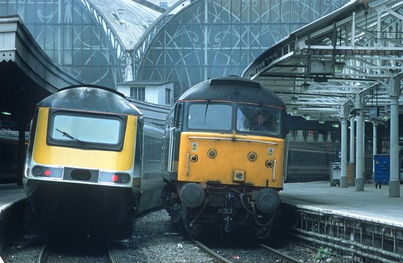 09505. 47830. Brough in the stock for 1C42. 11.33.to Penzance. London Paddington. 22.07.2001