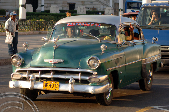 TD00980. Old American car.  Old Havana. Cuba. 27.12.05.