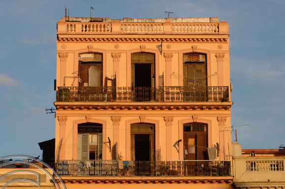 TD00993. Old building. Old Havana. Cuba. 27.12.05.