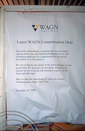 08689. WAGN compensation poster. Finsbury Park. 16.01.2001