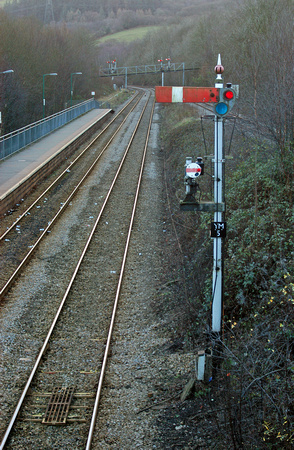 DG02353. GWR  semaphore. Ystrad Mynach. 8.1.05.
