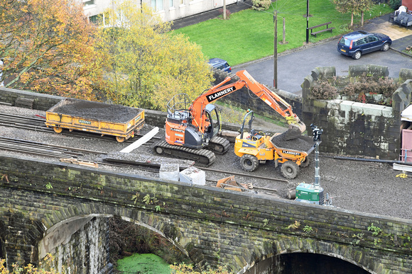 DG346023. Refurbishing the  Gauxholme viaduct. Todmorden. 30.10.20.