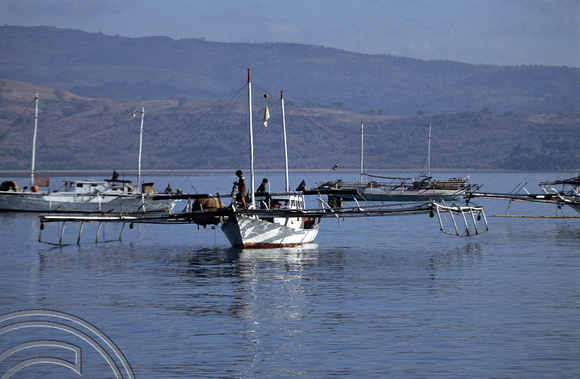 T4004. Fishing boat. Sape. Sumbawa. Indonesia. 1992.