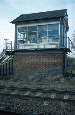 08868. Station signalbox. Frisby. 13.02.2001