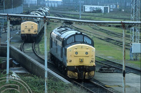 09217. 37175. 37892. Stored. Old Oak Common. 14.04.2001