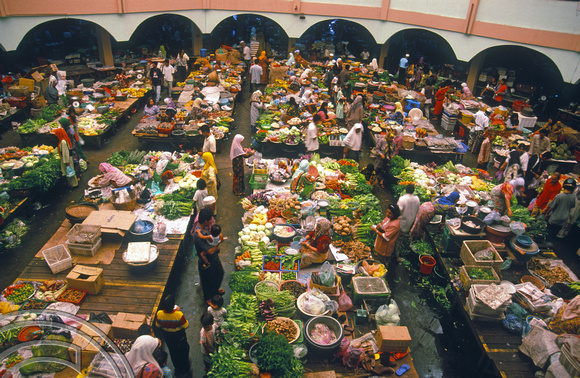 T7296. Indoor Market. Kota Baru. Malaysia. May 1998