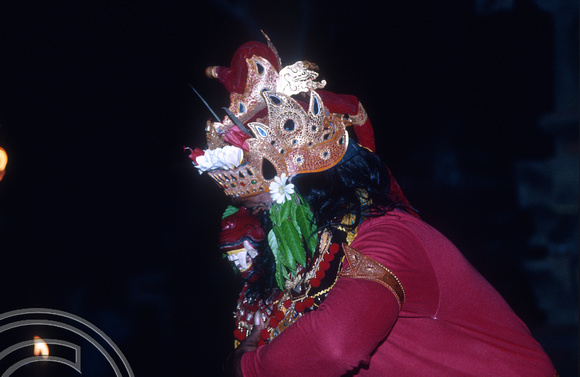 T5202. Dancer dressed as Hanuman. Ubud. Indonesia. January 1995.