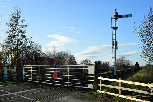 DG346178. Level crossing gates. Hammerton. 19.11.20.