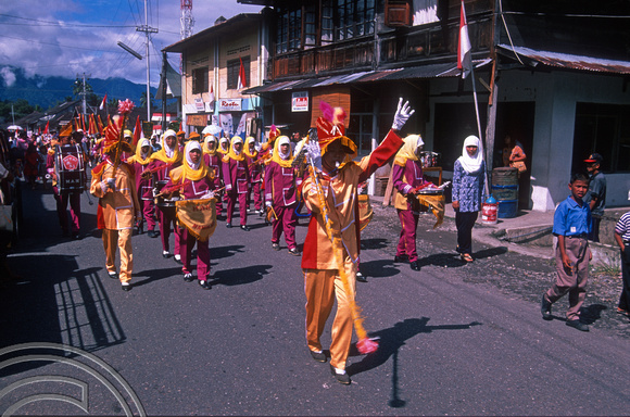 T7586. Independence day Parade. Lake Maninjau. West Sumatra. Indonesia. 17th August 1998