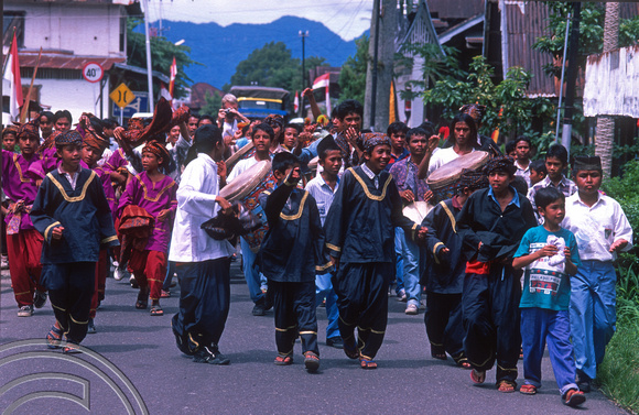 T7611. Independence day Parade. Lake Maninjau. West Sumatra. Indonesia. 17th August 1998