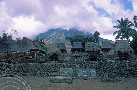 T7729. Traditional Ngada village near Moni. Flores. Indonesia. September 1998