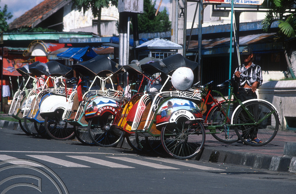 T8370. Becaks. Yogyakarta. Java. Indonesia. December 1998