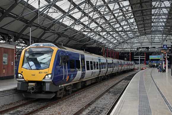 DG429015. 331108. 2A97. 1529 Liverpool Lime Street to Wilmslow. Liverpool Lime St. 29.9.2024.