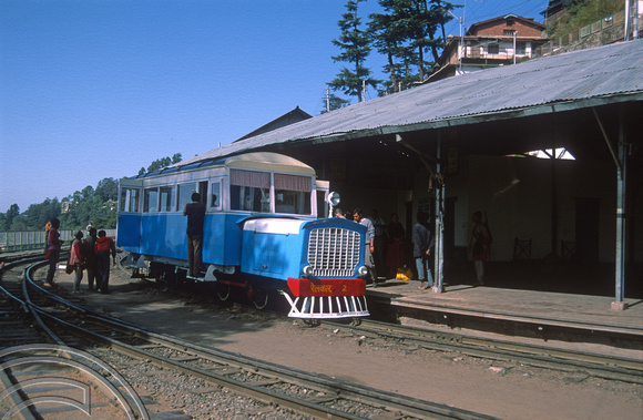 FR0020. Railcar No2 arrived from Kalka. Simla. Himachal Pradesh. India. 21.10.1991