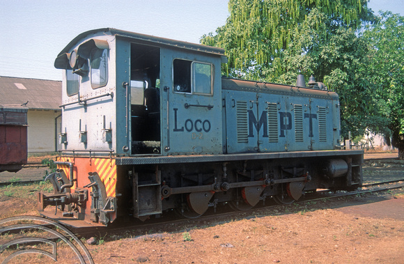 FR0093. Drewery 0-6-0 shunter. Harbour railway. Vasco-Da-Gama. Goa. India. January 1992