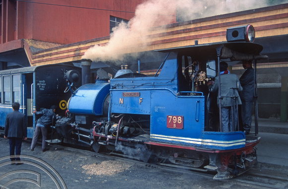 FR0110. B Class 0-4-0ST No 798. Darjeeling. West Bengal. 04.03.1992