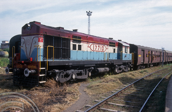 FR0273. WDM2 No 17710. Kollam (Quilon). Kerala. India. 5th January 1998