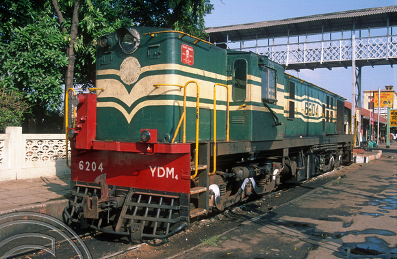 FR0283. YDM4 No 6204. Villapuram. Tamil Nadu. India. 27th January 1998