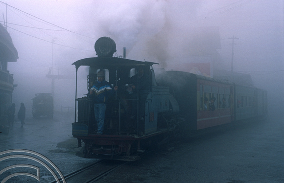FR0325. 0-4-0ST No 806. Darjeeling. West Bengal. India. 6th April 1998