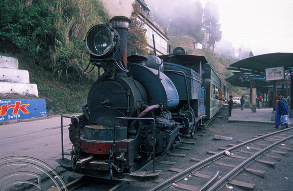 FR0331. 0-4-0ST No 806. Working back to Darjeeling. Ghoom. West Bengal. India. 6th April 1998