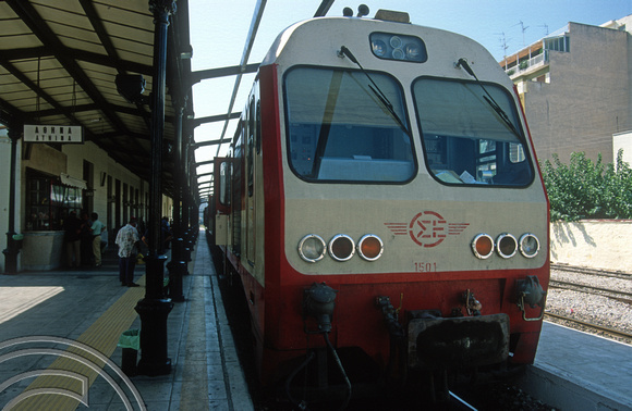 FR0689. Metre gauge 1501. IC10  12.07 to Patra. Peleponnese station. Athens. Greece. 21.09.2001
