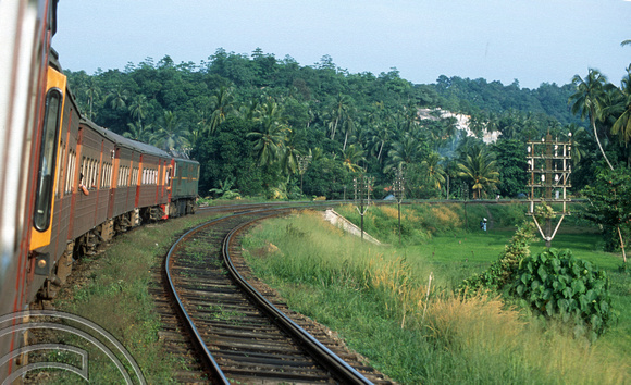 FR0737. On the Colombo - Kandy Intercity Express. Sri Lanka. 30.12.2002