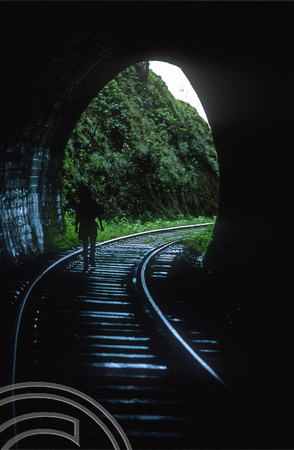 FR0947. Lynn in a tunnel between Idalgashinna and Haputale. Hill railway. Sri Lanka. 08.01.2003
