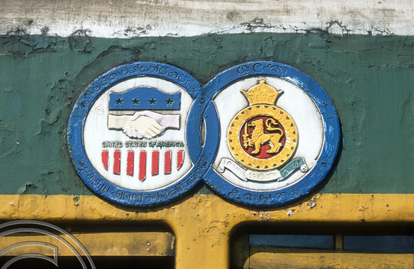 FR0981. S3 No 613. American and Sri Lankan badges. Galle. Sri Lanka. 14.01.2003