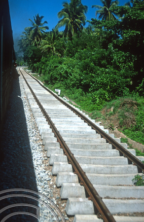 FR0988. New track laid to double the main line. Kalutura North. Sri Lanka. 14.01.2003