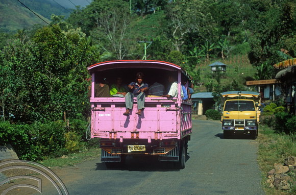T7830. Truck-Bus. Moni. Flores. Indonesia. September 1998
