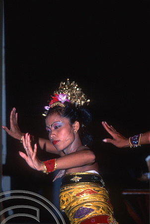 T8009. Young dancer. Lovina. Padangbai. Bali. Indonesia. October 1998