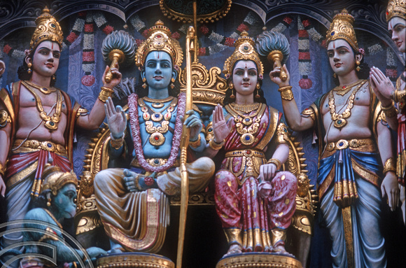 T8041. Statues on a Hindu temple. Singapore. 30th October 1998