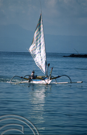 T8163. Fishing boat returns. Padangbai. Bali. Indonesia. November 1998