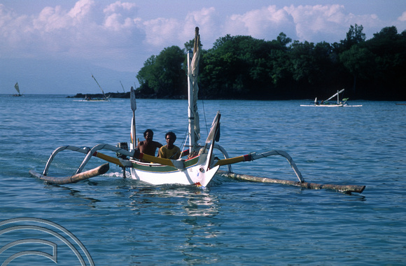 T8168. Fishing boat returns. Padangbai. Bali. Indonesia. November 1998