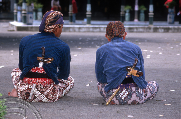 T8243. Palace retainers. Sultan's Palace. Yogyakarta. Java. Indonesia. November 1998
