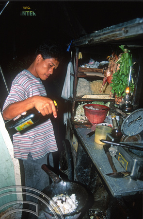 T8316. Street food vendor. Yogyakarta. Java. Indonesia.  November 1998