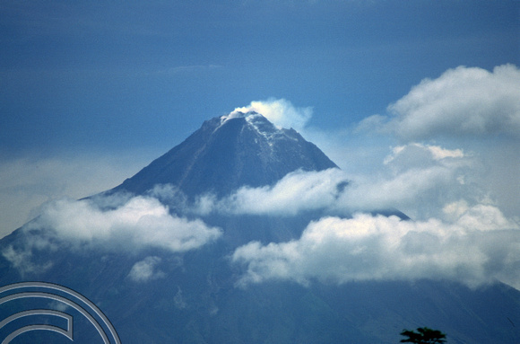 T8284. Mount Merapi, an active volcano. Java. Indonesia. 19th November 1998
