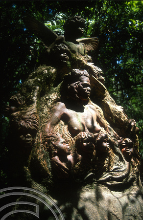 T8685. Female Statue. William Ricketts Sanctuary. Australia. January 1999