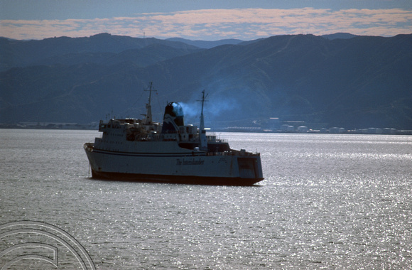T8762. Interislander ferry in the harbour. Wellington. North Island. New Zealand.  5th February 1999