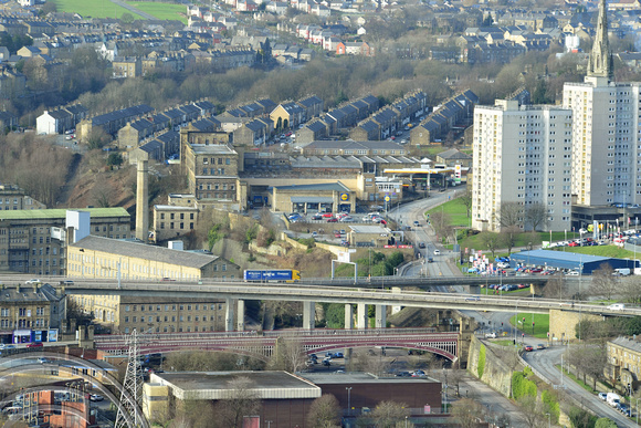 DG346958. Town centre seen from Beacon Hill. Halifax. 1.2.2021.