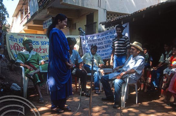 T9284. Actors at a polio roadshow. Arambol. Goa. India. 23rd January 2000