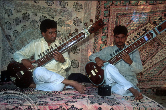 T9283. Sitar and Tampora together. Double Dutch. Arambol. Goa. India. 23rd January 2000