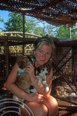 T9384. Sonia Hillidge. Animal sanctuary. Mandrem. Goa. India. 1st February 2000
