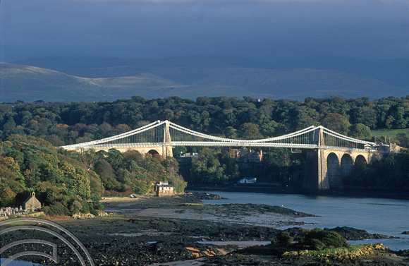 T10251. Menai Bridge. Anglesey. Wales. 25th October 2000
