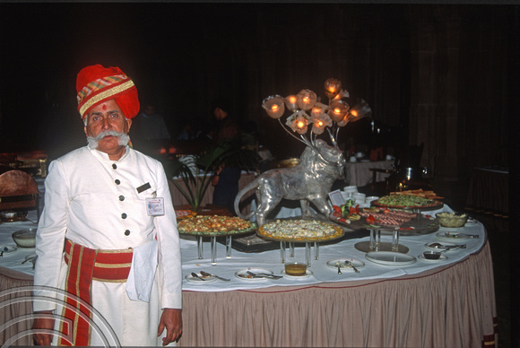 T4243. Head waiter. The Umaid Bhawan Palace. Jodhpur. Rajasthan. India. 14th December 1993
