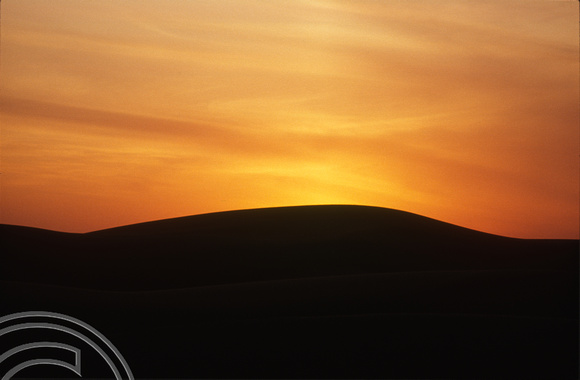 T4329. Sunset in the dunes. Sam Dunes. Rajasthan. India. December 1993.