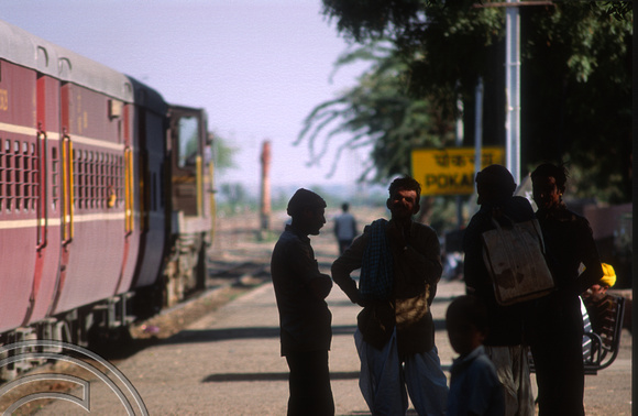 T4250. Waiting for the train to leave. Pokaran. Rajasthan. India. 15th December 1993