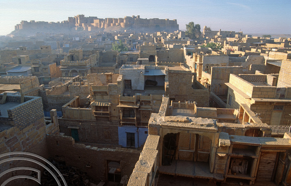 T4254. Town and fort at sunset. Jaisalmer. Rajasthan. India. December 1993