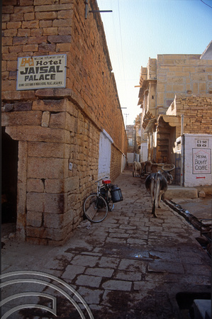 T4268. Streets in the fort. Jaisalmer. Rajasthan. India. December 1993