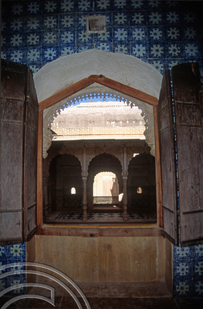T4276. Windows inside a haveli. Jaisalmer. Rajasthan. India. December 1993